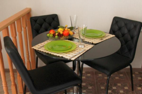 Отель Guest House on Gia Abesadze Street  Тбилиси